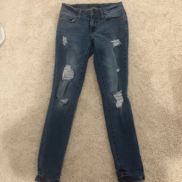Ripped Jeans - Picture 1 of 3